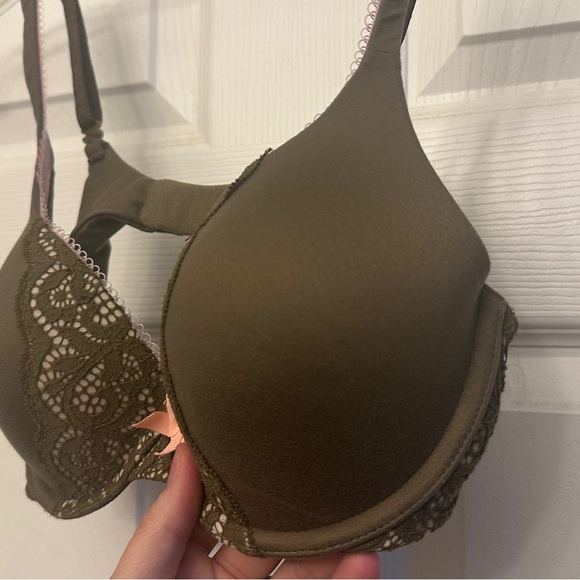 Victoria's Secret Body By Victoria Perfect Shape Padded Push Up Bra Size 34B - Picture 9 of 12